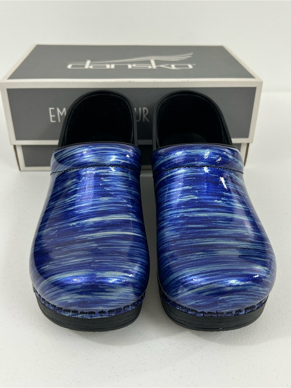Dansko Professional Patent Blue Water Clogs Size 40 or US 9.5-10